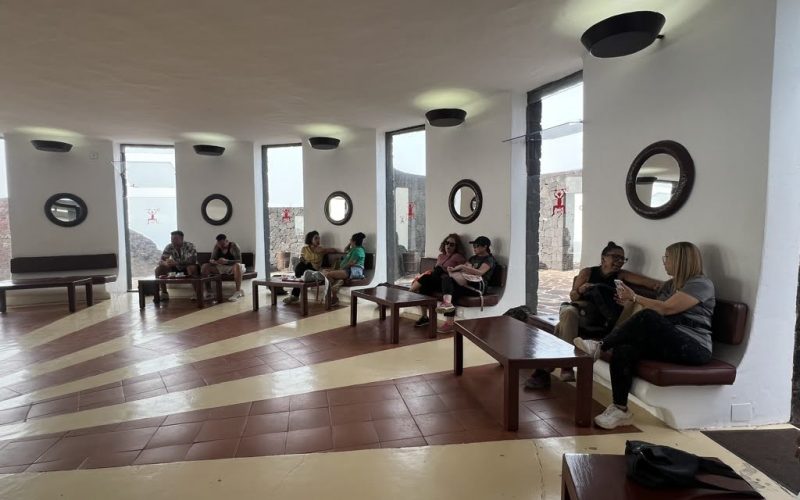 1F6C66AD-3920-4A6C-BD6B-2632291C26E6_1_105_c