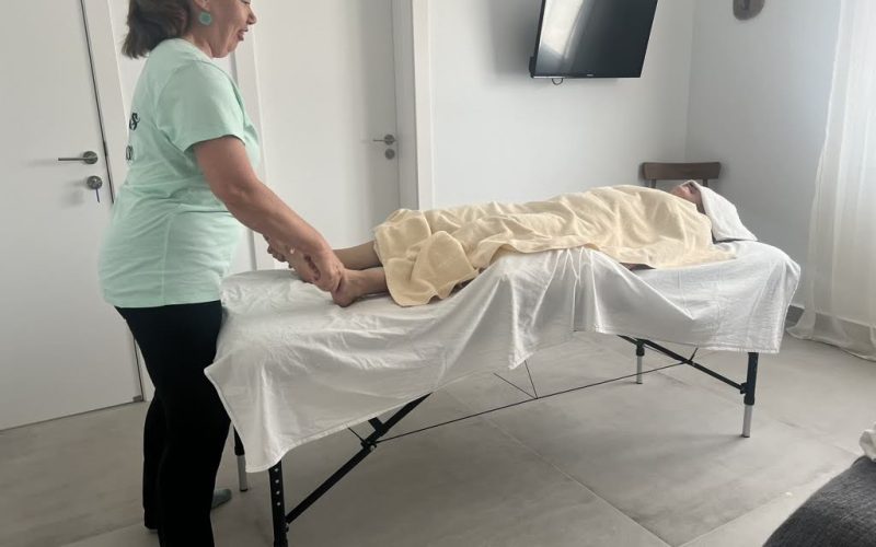 FE59E1BA-6ED4-4492-899A-74486C768EE8_1_105_c